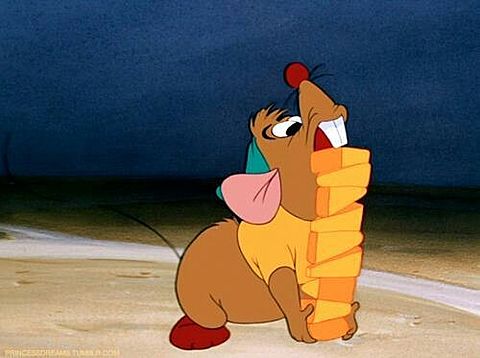 普遍的なお話をディズニータッチで脚色し ネズミたちをはじめ 新たに加えられたキャラクターが物語を盛り上げております エドムタイムズ